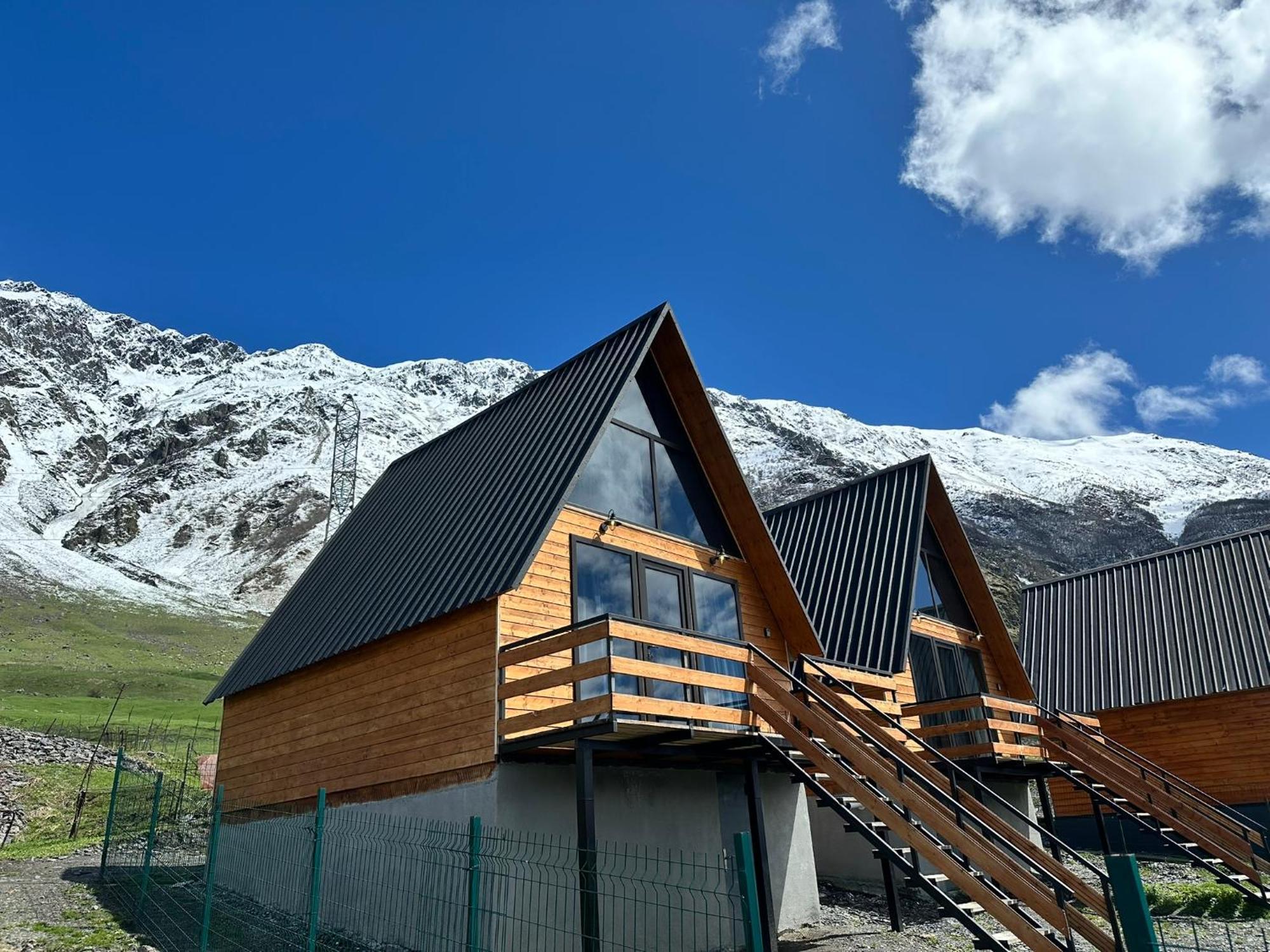 A&B Cottages Kazbegi Eksteriør billede